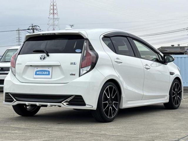 アクア Ｇ　Ｇｓ　新品タイヤ／社外　９インチ　ＳＤナビ／トヨタセーフティセンス／車線逸脱防止支援システム／シート　ハーフレザー／ドライブレコーダー　社外／ヘッドランプ　ＬＥＤ／Ｂｌｕｅｔｏｏｔｈ接続／ＥＴＣ　ＤＶＤ再生（3枚目）