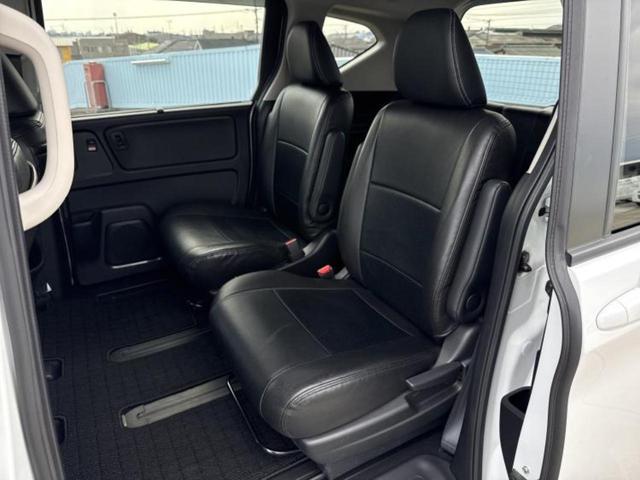 フリードハイブリッド ハイブリッドＧ　新品タイヤ／保証書／純正　１０インチ　ＳＤナビ／ホンダセンシング／両側電動スライドドア／シートヒーター　前席／車線逸脱防止支援システム／ヘッドランプ　ＬＥＤ／ＵＳＢジャック／Ｂｌｕｅｔｏｏｔｈ接続（8枚目）