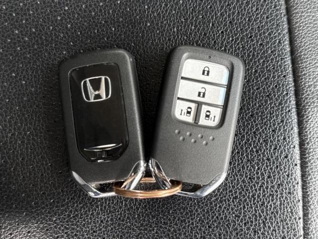 フリードハイブリッド ハイブリッドＧ　新品タイヤ／保証書／純正　１０インチ　ＳＤナビ／ホンダセンシング／両側電動スライドドア／シートヒーター　前席／車線逸脱防止支援システム／ヘッドランプ　ＬＥＤ／ＵＳＢジャック／Ｂｌｕｅｔｏｏｔｈ接続（35枚目）