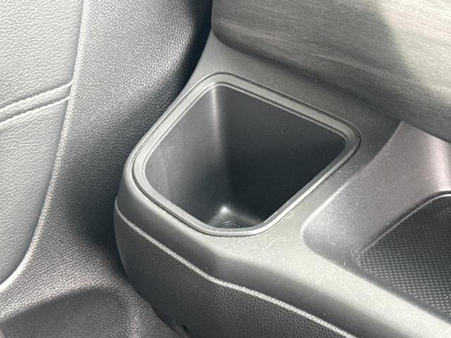 フリードハイブリッド ハイブリッドＧ　新品タイヤ／保証書／純正　１０インチ　ＳＤナビ／ホンダセンシング／両側電動スライドドア／シートヒーター　前席／車線逸脱防止支援システム／ヘッドランプ　ＬＥＤ／ＵＳＢジャック／Ｂｌｕｅｔｏｏｔｈ接続（43枚目）