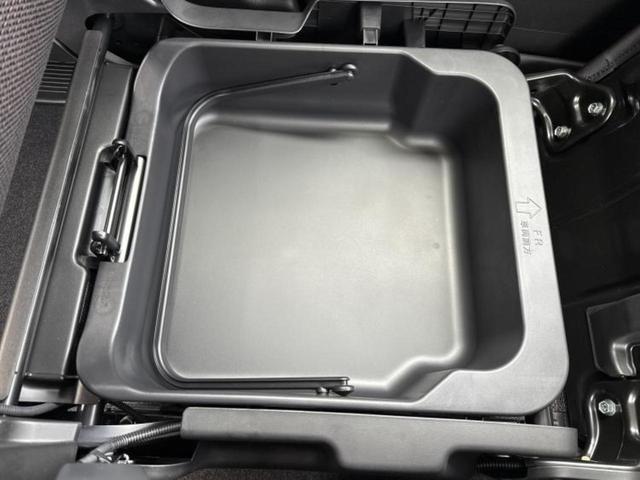 スペーシアカスタム ハイブリッドＸＳターボ　保証書／純正　９インチ　メモリーナビ／セーフティサポート（スズキ）／両側電動スライドドア／シートヒーター　前席／マルチテレインモニター／車線逸脱防止支援システム／シート　ハーフレザー　ターボ　禁煙車（43枚目）