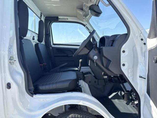 ハイゼットトラック 4WDスタンダード 保証書/スマートアシスト(トヨタ・ダイハツ)/登録済未使用車/ABS/横滑り防止装置/アイドリングストップ/禁煙車/パワーステアリング/オートライト/オートハイビーム/マニュアルエアコン/取扱説明書(4枚目)