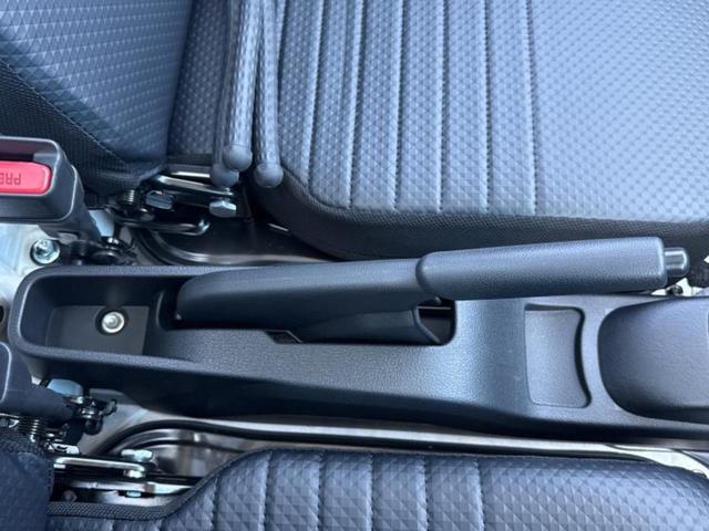 ハイゼットトラック 4WDスタンダード 保証書/スマートアシスト(トヨタ・ダイハツ)/登録済未使用車/ABS/横滑り防止装置/アイドリングストップ/禁煙車/パワーステアリング/オートライト/オートハイビーム/マニュアルエアコン/取扱説明書(17枚目)