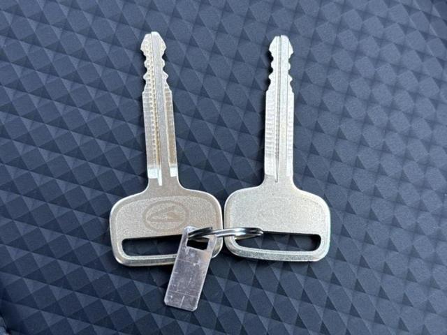 ハイゼットトラック 4WDスタンダード 保証書/スマートアシスト(トヨタ・ダイハツ)/登録済未使用車/ABS/横滑り防止装置/アイドリングストップ/禁煙車/パワーステアリング/オートライト/オートハイビーム/マニュアルエアコン/取扱説明書(22枚目)