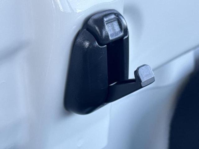 ハイゼットトラック 4WDスタンダード 保証書/スマートアシスト(トヨタ・ダイハツ)/登録済未使用車/ABS/横滑り防止装置/アイドリングストップ/禁煙車/パワーステアリング/オートライト/オートハイビーム/マニュアルエアコン/取扱説明書(27枚目)