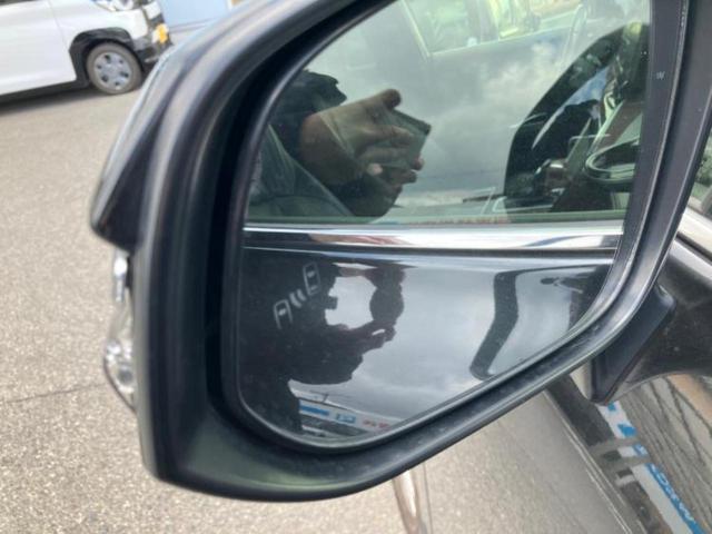 ハリアーハイブリッド Ｚレザーパッケージ　新品タイヤ／ＪＢＬ／保証書／純正　ＳＤナビ／デジタルインナーミラー／トヨタセーフティセンス／シートエアコン／パノラミックビューモニター／車線逸脱防止支援システム／シート　フルレザー／電動バックドア（13枚目）