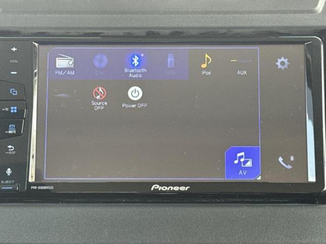 ジムニー ４ＷＤ　ＸＣ　保証書／ディスプレイオーディオ／セーフティサポート（スズキ）／シートヒーター　前席／車線逸脱防止支援システム／ヘッドランプ　ＬＥＤ／ＵＳＢジャック／Ｂｌｕｅｔｏｏｔｈ接続／ＥＢＤ付ＡＢＳ　ターボ（10枚目）