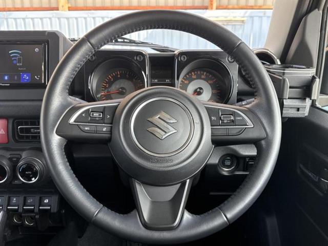 ジムニー ４ＷＤ　ＸＣ　保証書／ディスプレイオーディオ／セーフティサポート（スズキ）／シートヒーター　前席／車線逸脱防止支援システム／ヘッドランプ　ＬＥＤ／ＵＳＢジャック／Ｂｌｕｅｔｏｏｔｈ接続／ＥＢＤ付ＡＢＳ　ターボ（12枚目）