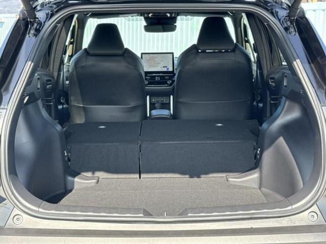 カローラクロス ハイブリッドＺ　モデリスタエアロ／保証書／ディスプレイオーディオ＋ナビ１０．５インチ／トヨタセーフティセンス／シートヒーター　前席／車線逸脱防止支援システム／シート　ハーフレザー／電動バックドア　衝突被害軽減システム（19枚目）