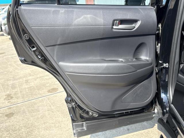 カローラクロス ハイブリッドＺ　モデリスタエアロ／保証書／ディスプレイオーディオ＋ナビ１０．５インチ／トヨタセーフティセンス／シートヒーター　前席／車線逸脱防止支援システム／シート　ハーフレザー／電動バックドア　衝突被害軽減システム（23枚目）