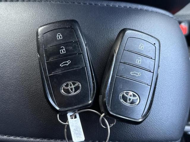 カローラクロス ハイブリッドＺ　モデリスタエアロ／保証書／ディスプレイオーディオ＋ナビ１０．５インチ／トヨタセーフティセンス／シートヒーター　前席／車線逸脱防止支援システム／シート　ハーフレザー／電動バックドア　衝突被害軽減システム（33枚目）