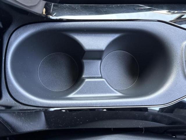 カローラクロス ハイブリッドＺ　モデリスタエアロ／保証書／ディスプレイオーディオ＋ナビ１０．５インチ／トヨタセーフティセンス／シートヒーター　前席／車線逸脱防止支援システム／シート　ハーフレザー／電動バックドア　衝突被害軽減システム（39枚目）