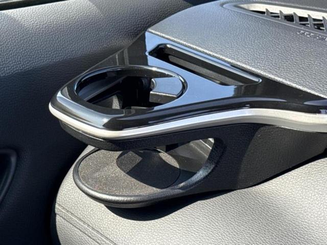 カローラクロス ハイブリッドＺ　モデリスタエアロ／保証書／ディスプレイオーディオ＋ナビ１０．５インチ／トヨタセーフティセンス／シートヒーター　前席／車線逸脱防止支援システム／シート　ハーフレザー／電動バックドア　衝突被害軽減システム（41枚目）