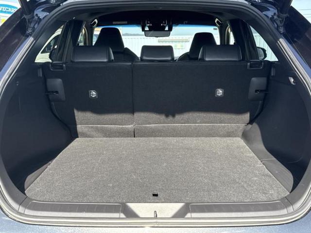 ハリアーハイブリッド ４ＷＤ　Ｇ　新品タイヤ／保証書／純正　８インチ　ＳＤナビ／デジタルインナーミラー／トヨタセーフティセンス／車線逸脱防止支援システム／シート　ハーフレザー／電動バックドア／ドライブレコーダー　純正　バックカメラ（8枚目）