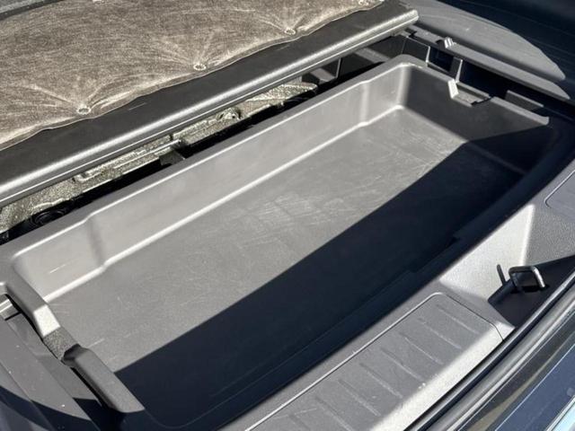 ハリアーハイブリッド ４ＷＤ　Ｇ　新品タイヤ／保証書／純正　８インチ　ＳＤナビ／デジタルインナーミラー／トヨタセーフティセンス／車線逸脱防止支援システム／シート　ハーフレザー／電動バックドア／ドライブレコーダー　純正　バックカメラ（25枚目）