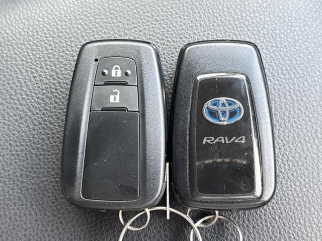 RAV4 ハイブリッドX 純正 9インチ SDナビ/トヨタセーフティセンス/車線逸脱防止支援システム/ドライブレコーダー 純正/ヘッドランプ LED/USBジャック/Bluetooth接続/ETC2.0/EBD付ABS(32枚目)