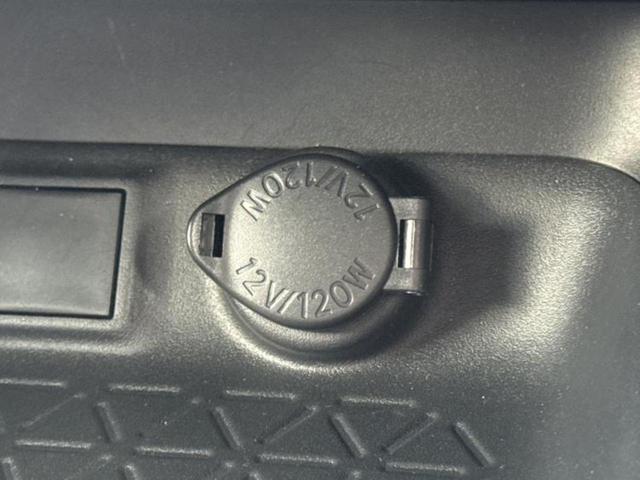 RAV4 ハイブリッドX 純正 9インチ SDナビ/トヨタセーフティセンス/車線逸脱防止支援システム/ドライブレコーダー 純正/ヘッドランプ LED/USBジャック/Bluetooth接続/ETC2.0/EBD付ABS(36枚目)