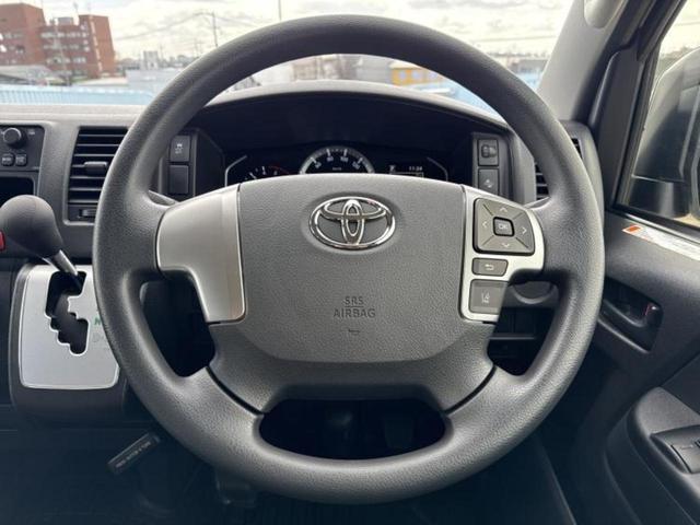 ハイエースバン ロングＤＸ　保証書／トヨタセーフティセンス／車線逸脱防止支援システム／ドライブレコーダー　純正／ＥＴＣ／ＥＢＤ付ＡＢＳ／横滑り防止装置／衝突安全ボディ／ＭＴモード付き／パワーウインドウ／エンジンスタートボタン（11枚目）