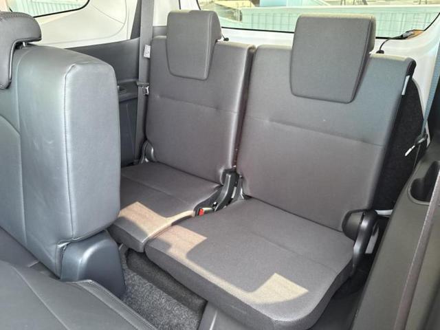 シエンタ ハイブリッドＧ　新品タイヤ／保証書／ディスプレイオーディオ＋ナビ１０インチ／トヨタセーフティセンス／両側電動スライドドア／シートヒーター　前席／パノラミックビューモニター／車線逸脱防止支援システム　全周囲カメラ（19枚目）