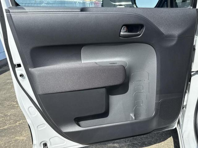 シエンタ ハイブリッドＧ　新品タイヤ／保証書／ディスプレイオーディオ＋ナビ１０インチ／トヨタセーフティセンス／両側電動スライドドア／シートヒーター　前席／パノラミックビューモニター／車線逸脱防止支援システム　全周囲カメラ（23枚目）