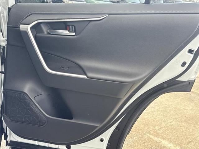 �u���̎Ԃ̎ʐ^�������ƌ������v�u��Ԃ��C�ɂȂ�v�u���̑����͂��Ă���H�v�ǂ�ȏ����ȋ^��ł����C�y�ɂ��₢���킹���������I