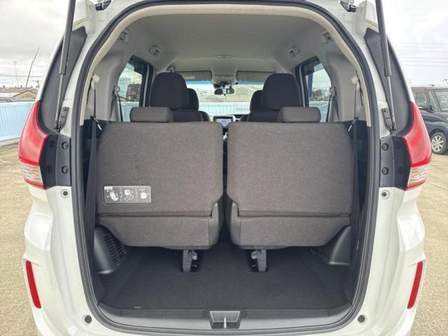 フリードハイブリッド ハイブリッドＧ　新品タイヤ／保証書／純正　１０インチ　ＳＤナビ／ホンダセンシング／両側電動スライドドア／シートヒーター　前席／車線逸脱防止支援システム／ドライブレコーダー　純正／ヘッドランプ　ＬＥＤ　バックカメラ（20枚目）