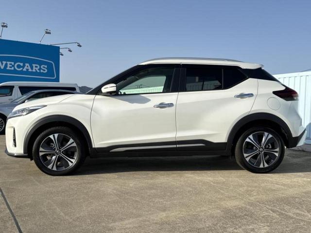 キックス Ｘ　保証書／純正　９インチ　メモリーナビ／インテリジェントルームミラー／エマージェンシーブレーキ／シートヒーター　前席／アラウンドビューモニター／車線逸脱防止支援システム／プロパイロット　全周囲カメラ（2枚目）