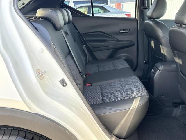 キックス Ｘ　保証書／純正　９インチ　メモリーナビ／インテリジェントルームミラー／エマージェンシーブレーキ／シートヒーター　前席／アラウンドビューモニター／車線逸脱防止支援システム／プロパイロット　全周囲カメラ（5枚目）