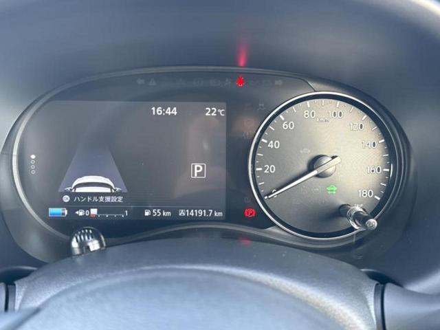 キックス Ｘ　保証書／純正　９インチ　メモリーナビ／インテリジェントルームミラー／エマージェンシーブレーキ／シートヒーター　前席／アラウンドビューモニター／車線逸脱防止支援システム／プロパイロット　全周囲カメラ（14枚目）