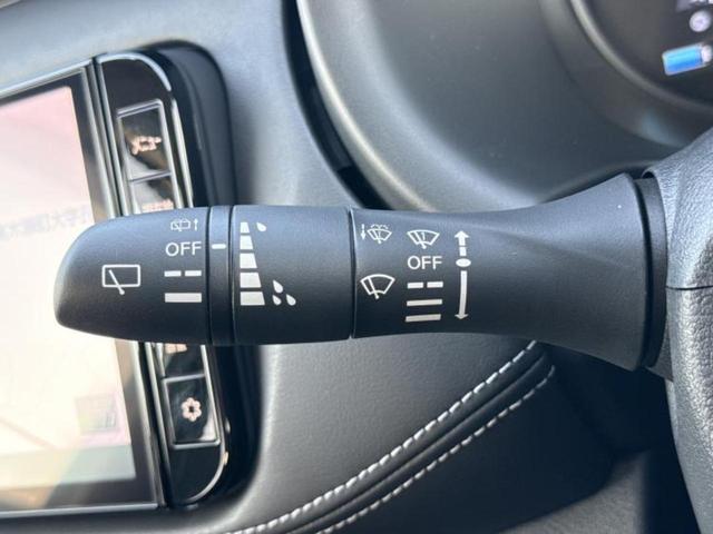 キックス Ｘ　保証書／純正　９インチ　メモリーナビ／インテリジェントルームミラー／エマージェンシーブレーキ／シートヒーター　前席／アラウンドビューモニター／車線逸脱防止支援システム／プロパイロット　全周囲カメラ（17枚目）