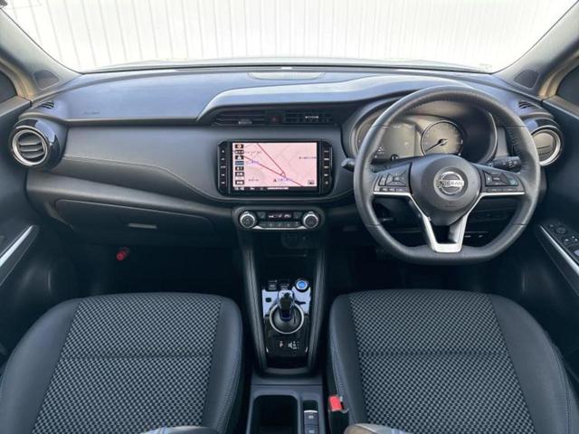 キックス Ｘ　保証書／純正　９インチ　メモリーナビ／インテリジェントルームミラー／エマージェンシーブレーキ／シートヒーター　前席／アラウンドビューモニター／車線逸脱防止支援システム／プロパイロット　全周囲カメラ（24枚目）