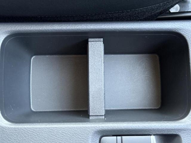 キックス Ｘ　保証書／純正　９インチ　メモリーナビ／インテリジェントルームミラー／エマージェンシーブレーキ／シートヒーター　前席／アラウンドビューモニター／車線逸脱防止支援システム／プロパイロット　全周囲カメラ（40枚目）