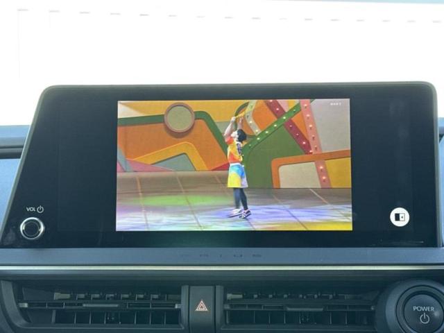 プリウス Ｚ　新品タイヤ／保証書／ディスプレイオーディオ＋ナビ／トヨタセーフティセンス／シートエアコン／全方位モニター／車線逸脱防止支援システム／シート　合皮／パーキングアシスト　自動操舵　衝突被害軽減システム（12枚目）