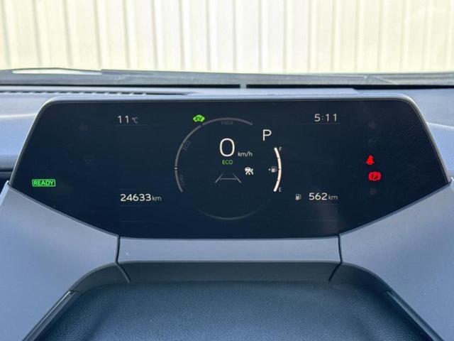 プリウス Ｚ　新品タイヤ／保証書／ディスプレイオーディオ＋ナビ／トヨタセーフティセンス／シートエアコン／全方位モニター／車線逸脱防止支援システム／シート　合皮／パーキングアシスト　自動操舵　衝突被害軽減システム（14枚目）