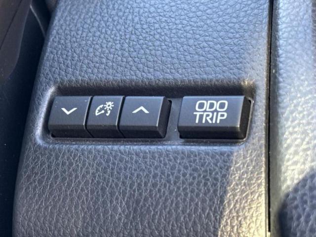 プリウス Ｚ　新品タイヤ／保証書／ディスプレイオーディオ＋ナビ／トヨタセーフティセンス／シートエアコン／全方位モニター／車線逸脱防止支援システム／シート　合皮／パーキングアシスト　自動操舵　衝突被害軽減システム（30枚目）