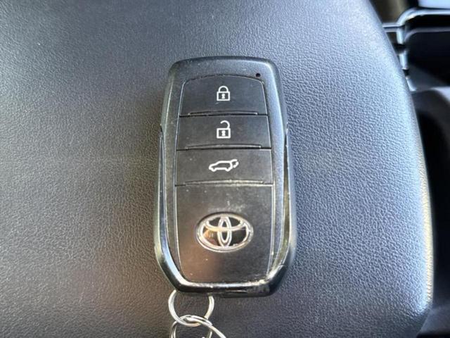 プリウス Ｚ　新品タイヤ／保証書／ディスプレイオーディオ＋ナビ／トヨタセーフティセンス／シートエアコン／全方位モニター／車線逸脱防止支援システム／シート　合皮／パーキングアシスト　自動操舵　衝突被害軽減システム（33枚目）