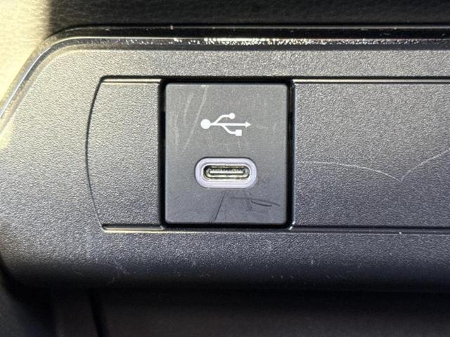 プリウス Ｚ　新品タイヤ／保証書／ディスプレイオーディオ＋ナビ／トヨタセーフティセンス／シートエアコン／全方位モニター／車線逸脱防止支援システム／シート　合皮／パーキングアシスト　自動操舵　衝突被害軽減システム（37枚目）