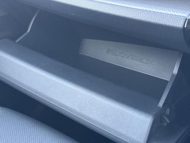 プリウス Ｚ　新品タイヤ／保証書／ディスプレイオーディオ＋ナビ／トヨタセーフティセンス／シートエアコン／全方位モニター／車線逸脱防止支援システム／シート　合皮／パーキングアシスト　自動操舵　衝突被害軽減システム（42枚目）