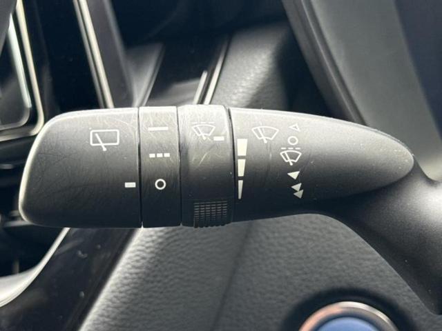 カローラツーリング ハイブリッドダブルバイビー　保証書／社外　９インチ　ＳＤナビ／トヨタセーフティセンス／車線逸脱防止支援システム／シート　ハーフレザー／ドライブレコーダー　前後／ヘッドランプ　ＬＥＤ／ＥＴＣ／ＥＢＤ付ＡＢＳ／横滑り防止装置（17枚目）