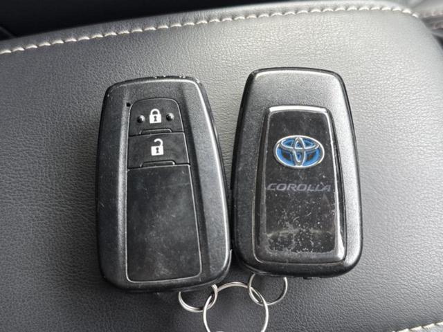 カローラツーリング ハイブリッドダブルバイビー　保証書／社外　９インチ　ＳＤナビ／トヨタセーフティセンス／車線逸脱防止支援システム／シート　ハーフレザー／ドライブレコーダー　前後／ヘッドランプ　ＬＥＤ／ＥＴＣ／ＥＢＤ付ＡＢＳ／横滑り防止装置（33枚目）