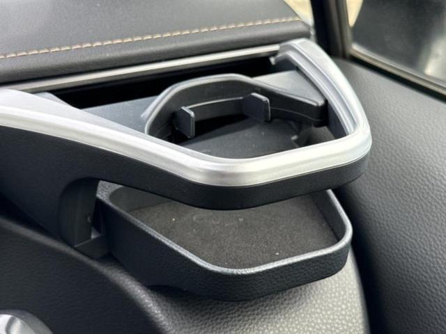 カローラツーリング ハイブリッドダブルバイビー　保証書／社外　９インチ　ＳＤナビ／トヨタセーフティセンス／車線逸脱防止支援システム／シート　ハーフレザー／ドライブレコーダー　前後／ヘッドランプ　ＬＥＤ／ＥＴＣ／ＥＢＤ付ＡＢＳ／横滑り防止装置（42枚目）