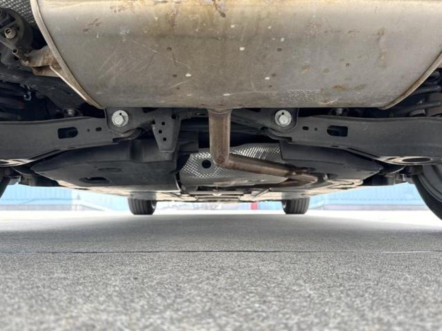 カローラツーリング ハイブリッドダブルバイビー　保証書／社外　９インチ　ＳＤナビ／トヨタセーフティセンス／車線逸脱防止支援システム／シート　ハーフレザー／ドライブレコーダー　前後／ヘッドランプ　ＬＥＤ／ＥＴＣ／ＥＢＤ付ＡＢＳ／横滑り防止装置（46枚目）