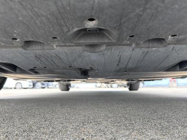 カローラツーリング ハイブリッドダブルバイビー　保証書／社外　９インチ　ＳＤナビ／トヨタセーフティセンス／車線逸脱防止支援システム／シート　ハーフレザー／ドライブレコーダー　前後／ヘッドランプ　ＬＥＤ／ＥＴＣ／ＥＢＤ付ＡＢＳ／横滑り防止装置（47枚目）