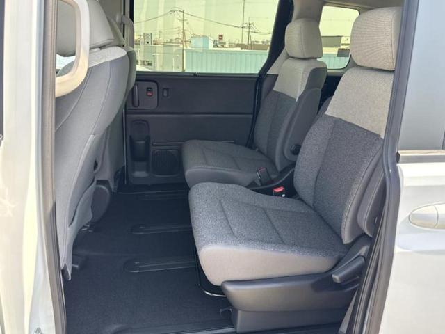 フリード eHEVエアー 保証書/純正 8インチ ナビ/ホンダセンシング/両側電動スライドドア/車線逸脱防止支援システム/登録済未使用車/ヘッドランプ LED/USBジャック/Bluetooth接続/EBD付ABS 禁煙車(8枚目)