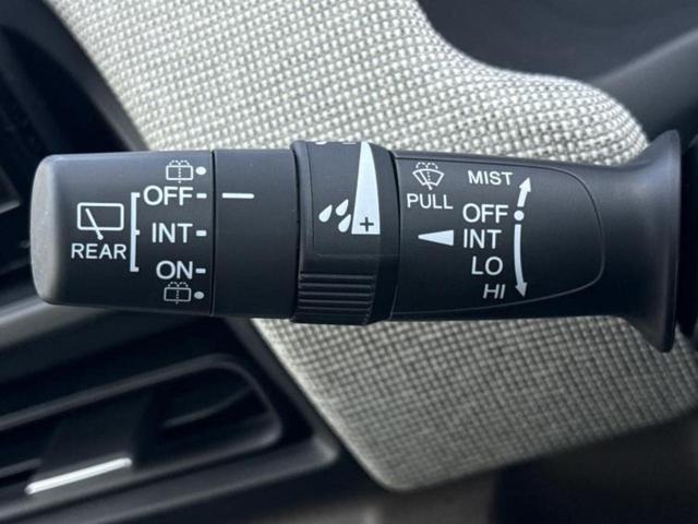 フリード eHEVエアー 保証書/純正 8インチ ナビ/ホンダセンシング/両側電動スライドドア/車線逸脱防止支援システム/登録済未使用車/ヘッドランプ LED/USBジャック/Bluetooth接続/EBD付ABS 禁煙車(16枚目)