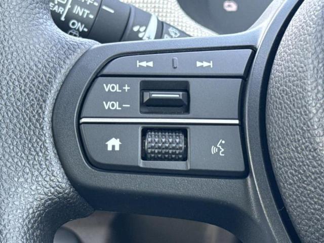 フリード eHEVエアー 保証書/純正 8インチ ナビ/ホンダセンシング/両側電動スライドドア/車線逸脱防止支援システム/登録済未使用車/ヘッドランプ LED/USBジャック/Bluetooth接続/EBD付ABS 禁煙車(27枚目)