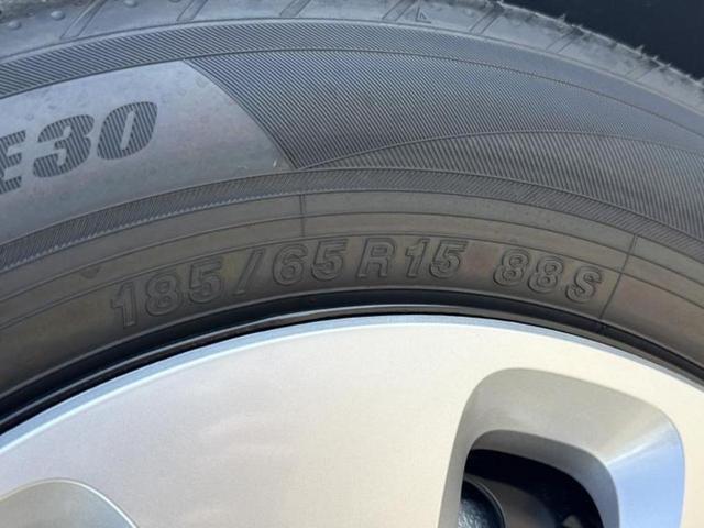 フリード eHEVエアー 保証書/純正 8インチ ナビ/ホンダセンシング/両側電動スライドドア/車線逸脱防止支援システム/登録済未使用車/ヘッドランプ LED/USBジャック/Bluetooth接続/EBD付ABS 禁煙車(52枚目)