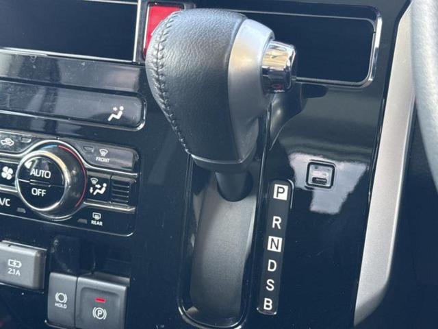 ルーミー カスタムＧ　新品タイヤ／保証書／純正　９インチ　ＳＤナビ／トヨタセーフティセンス／両側電動スライドドア／車線逸脱防止支援システム／ドライブレコーダー　社外／ヘッドランプ　ＬＥＤ／Ｂｌｕｅｔｏｏｔｈ接続　ＤＶＤ再生（18枚目）