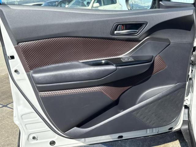 C-HR G 純正 9インチ SDナビ/トヨタセーフティセンス/シートヒーター 前席/車線逸脱防止支援システム/シート ハーフレザー/ドライブレコーダー 社外/ヘッドランプ LED/Bluetooth接続 ドラレコ(21枚目)