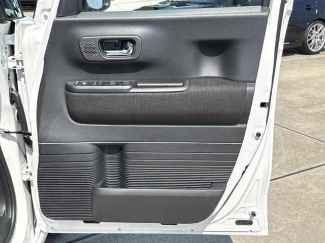 Ｎ－ＢＯＸカスタム ヒョウジュン　保証書／純正　８インチ　ナビ／ホンダセンシング／両側電動スライドドア／シートヒーター　前席／車線逸脱防止支援システム／登録済未使用車／ヘッドランプ　ＬＥＤ／ＵＳＢジャック／Ｂｌｕｅｔｏｏｔｈ接続（20枚目）